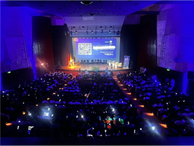 Público en un evento de Ágora