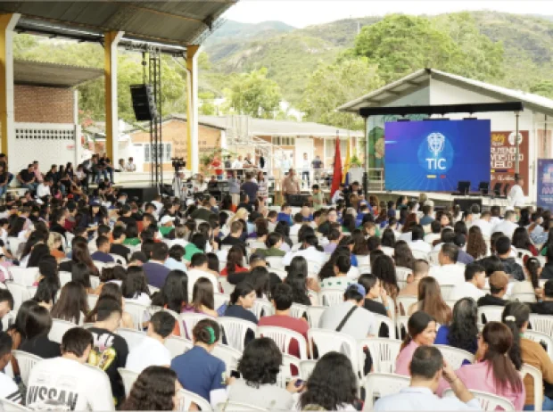 Público en un evento de Ágora